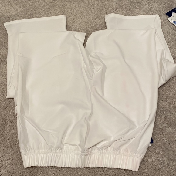 Brand new TALL xs jockey scrubs; bright white - Picture 4 of 6